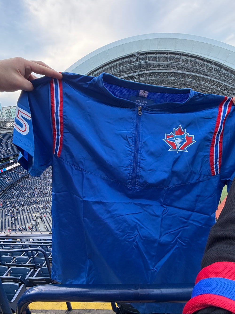 Toronto Blue Jays Short Sleeve Windbreaker - unisex XL